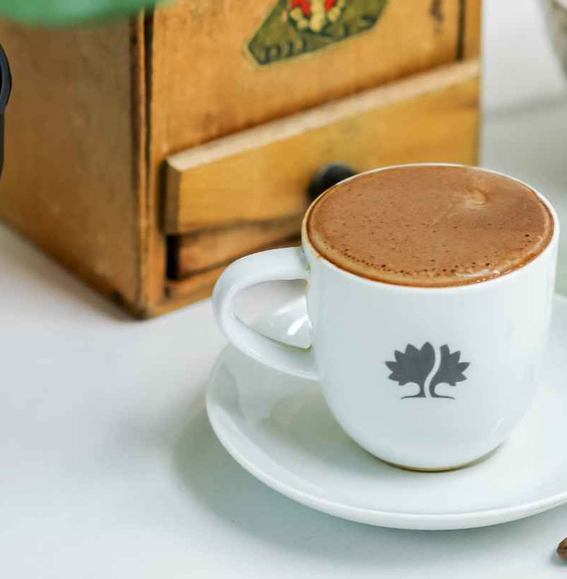 Damla Sakızlı Türk Kahvesi