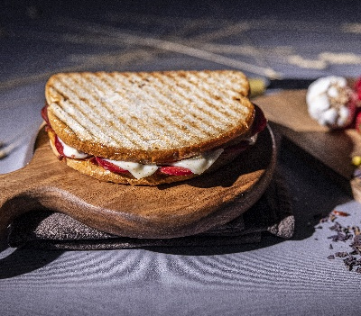 Klasik Ayvalik Tostu